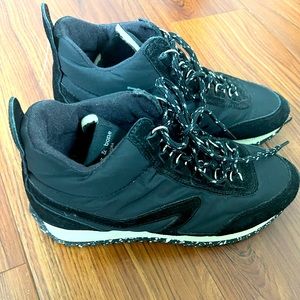 Rag & Bone High tops!! Includes box